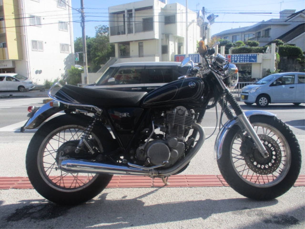 Yamaha SR400